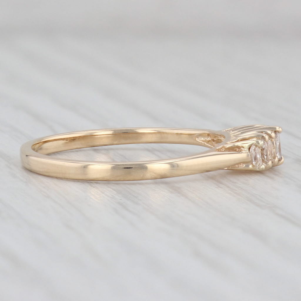 Light Gray 0.20ctw Diamond Pyramid Tiered Ring 14k Yellow Gold Size 9.75 Stackable