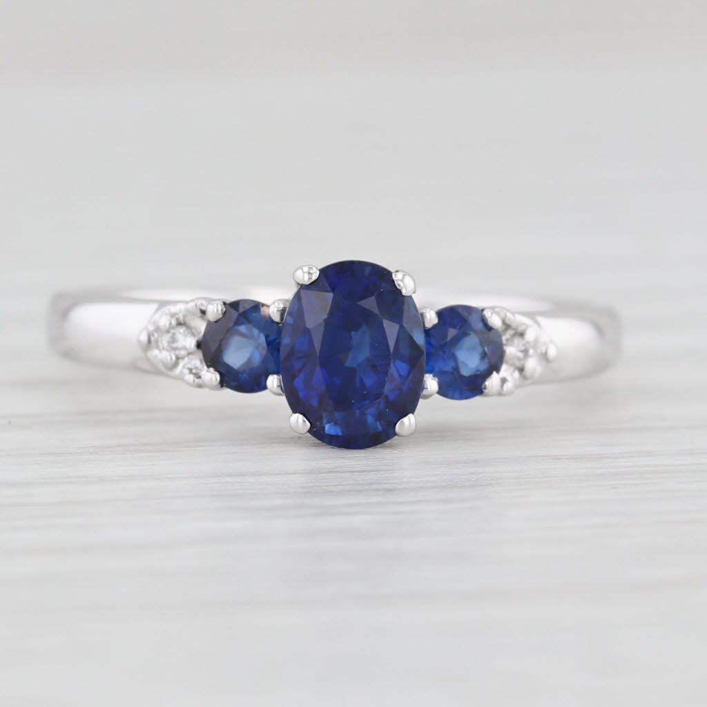 Light Gray 1.28ctw Brilliant Blue Oval Sapphire Ring 14k White Gold Size 5.5