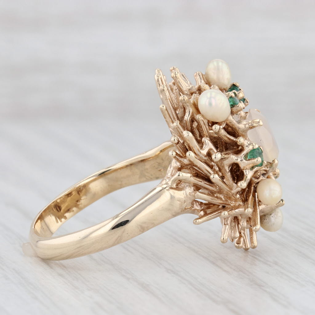 Light Gray Cultured pearl Emerald Chalcedony Cocktail Ring 14k Yellow Gold Size 10.5
