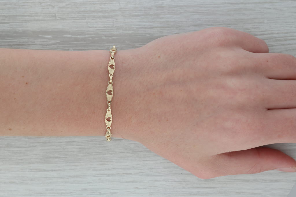 Rosy Brown Heart Link Chain Bracelet 14k Yellow Gold 7" 4mm