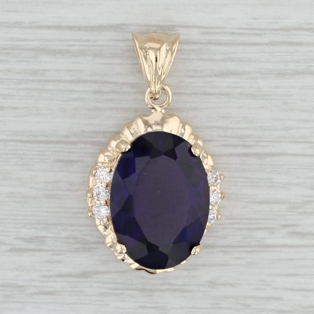 Gray 11.70ctw Oval Amethyst Diamond Halo Pendant 14k Yellow Gold