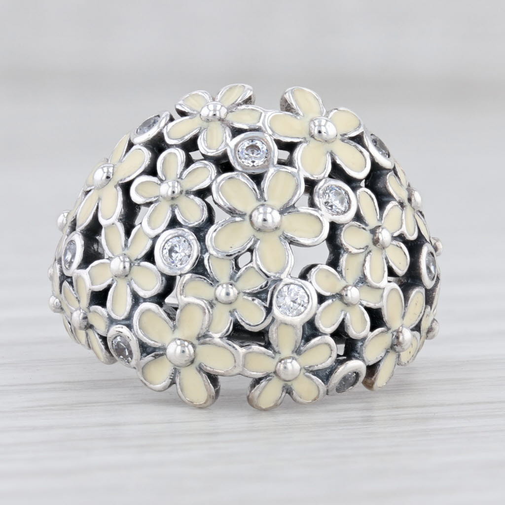 Light Gray New Authentic Pandora Darling Daisy Flower Ring Sterling 190936EN12 6 / 52