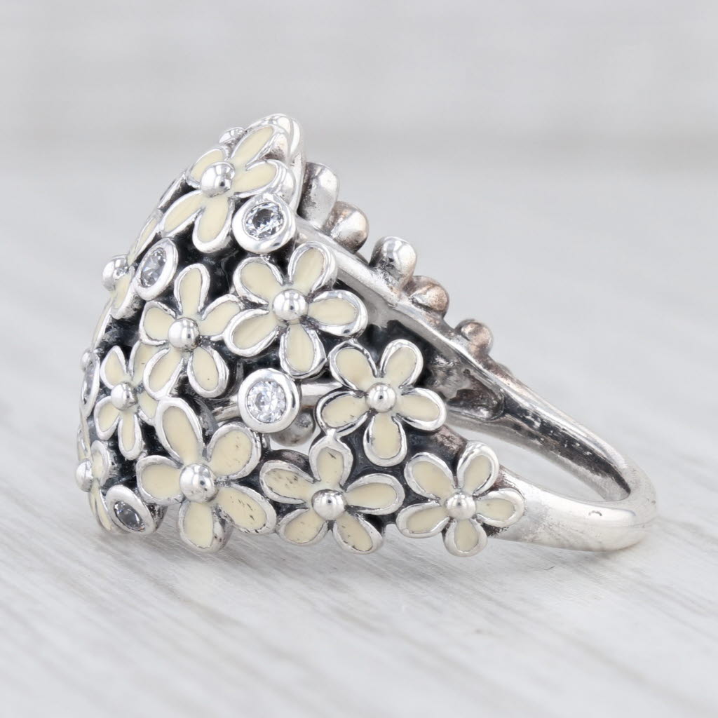 Light Gray New Authentic Pandora Darling Daisy Flower Ring Sterling 190936EN12 6 / 52