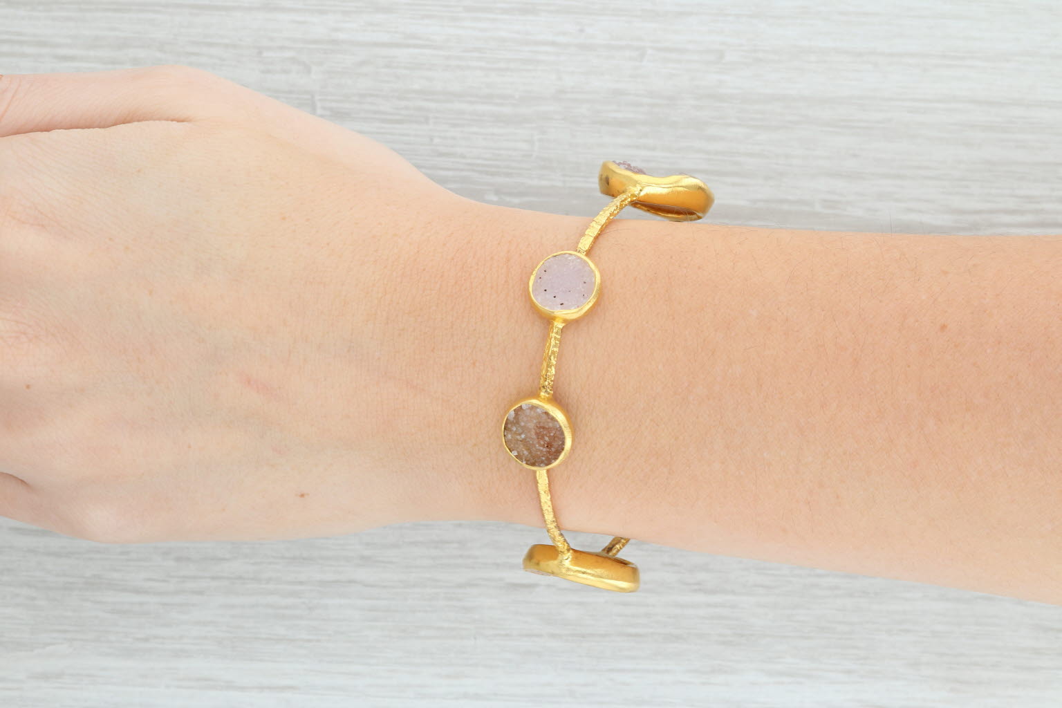 Light Gray New Nina Nguyen Bangle Bracelet White Sand Druzy Quartz 22k Vermeil Sterling 8"