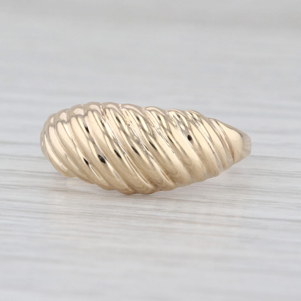 Domed Croissant Ring 10k Yellow Gold Beveled Scalloped Design Size 7.5