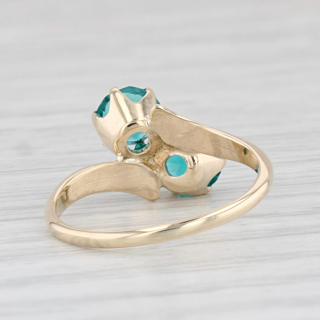 Light Gray Round Teal Glass Ring 10k Yellow Gold Size 4 Bypass