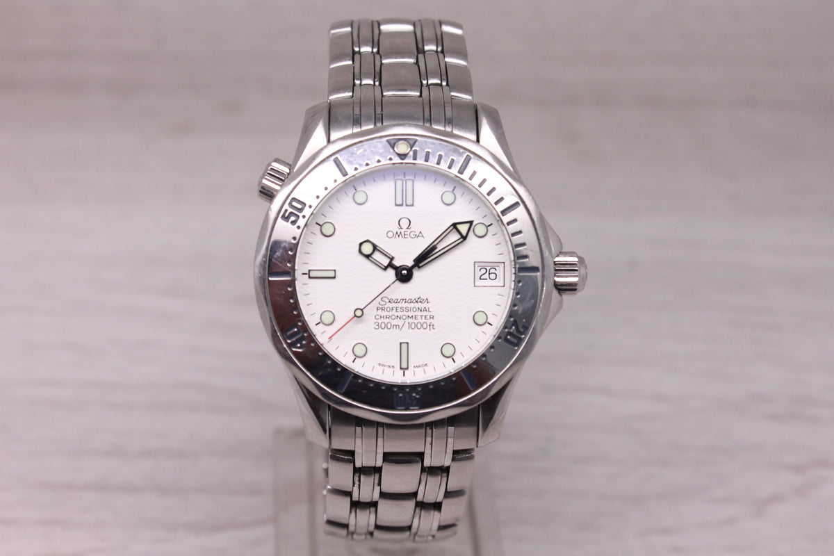 Omega Seamaster Pro 300m 37mm Automatic Midsize Diver White Wave Dial 2552.20