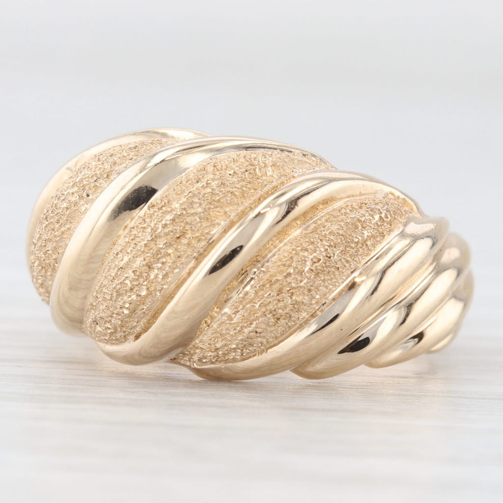 Light Gray Brushed Scalloped Croissant Domed Ring 14k Yellow Gold Size 5.25