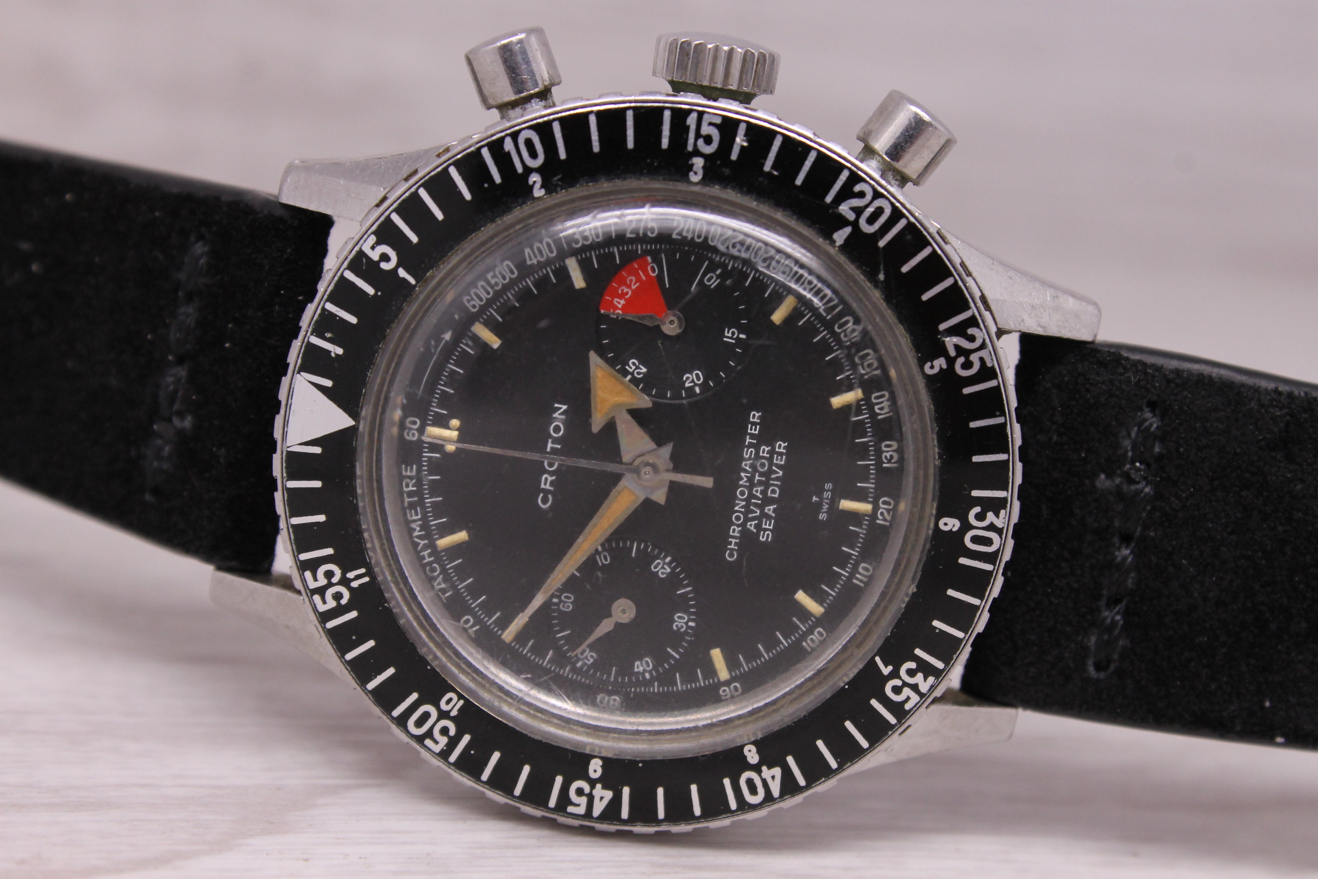 Vintage Croton Chronomaster Mens 38mm Steel Chronograph Watch Valjoux 92 Arrow