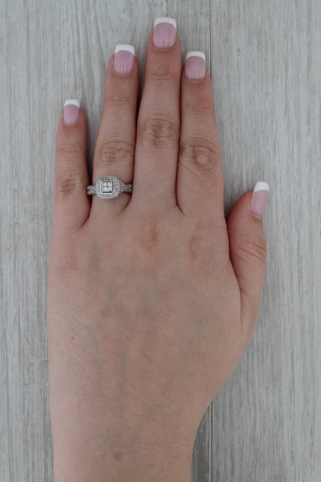 0.26ctw Princess Diamond Halo Engagement Ring 14k White Gold Size 7