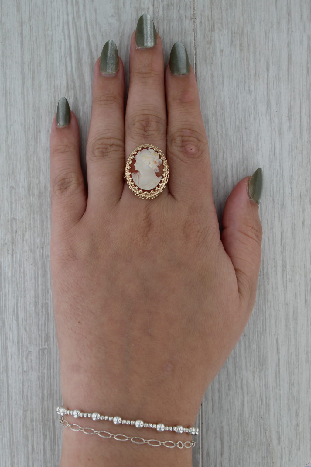 Vintage Cameo Ring 10k Yellow Gold Size 9 Statement Figural Carved Shell