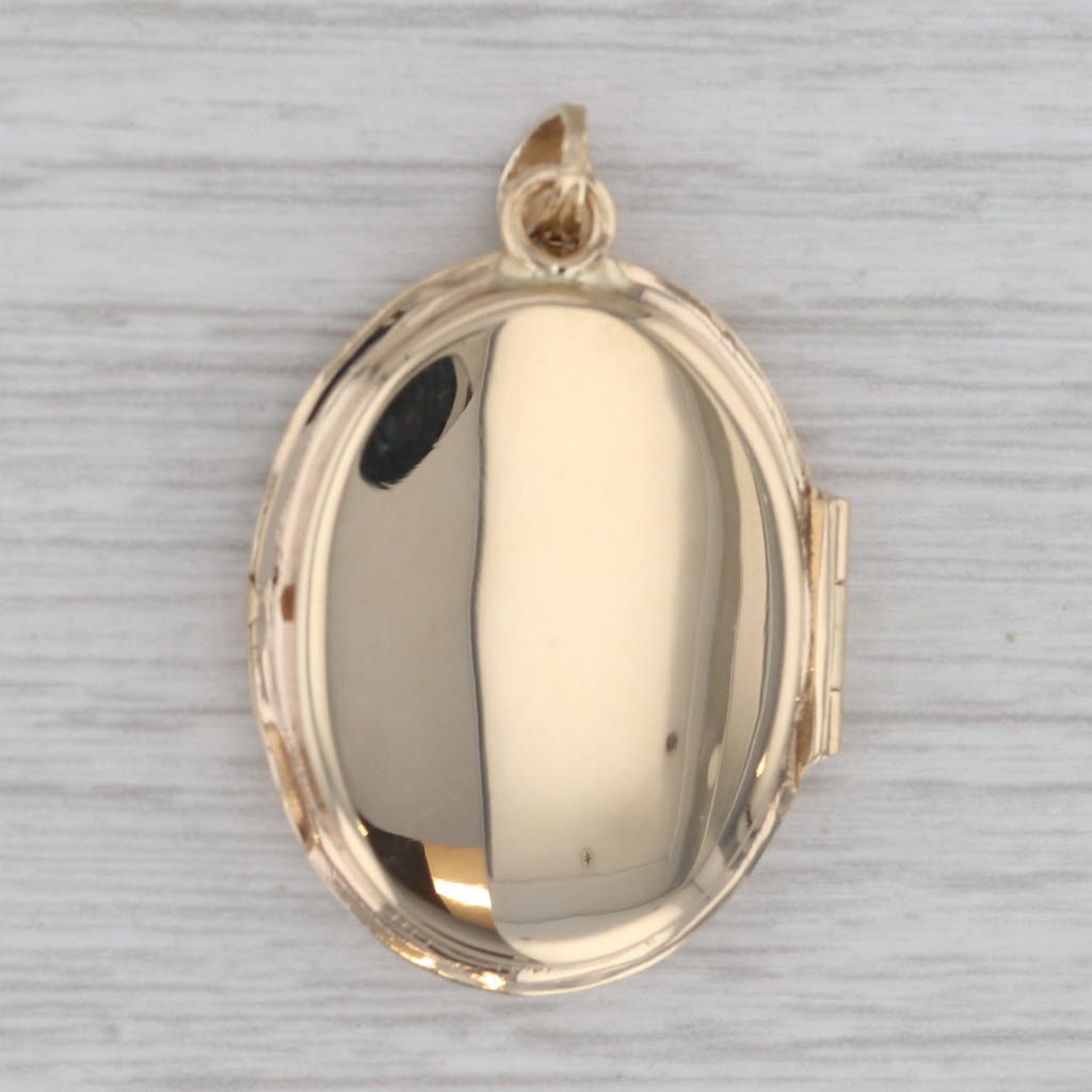 Gray Floral Engraved Picture Locket Pendant 14k Yellow Gold Engravable Vintage