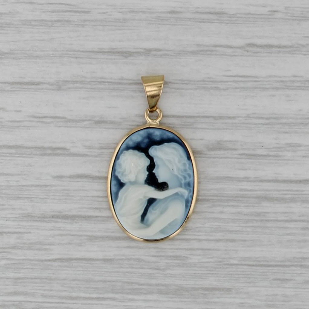 Black White Chalcedony Carved Mother Child Cameo Pendant 14k Yellow Gold