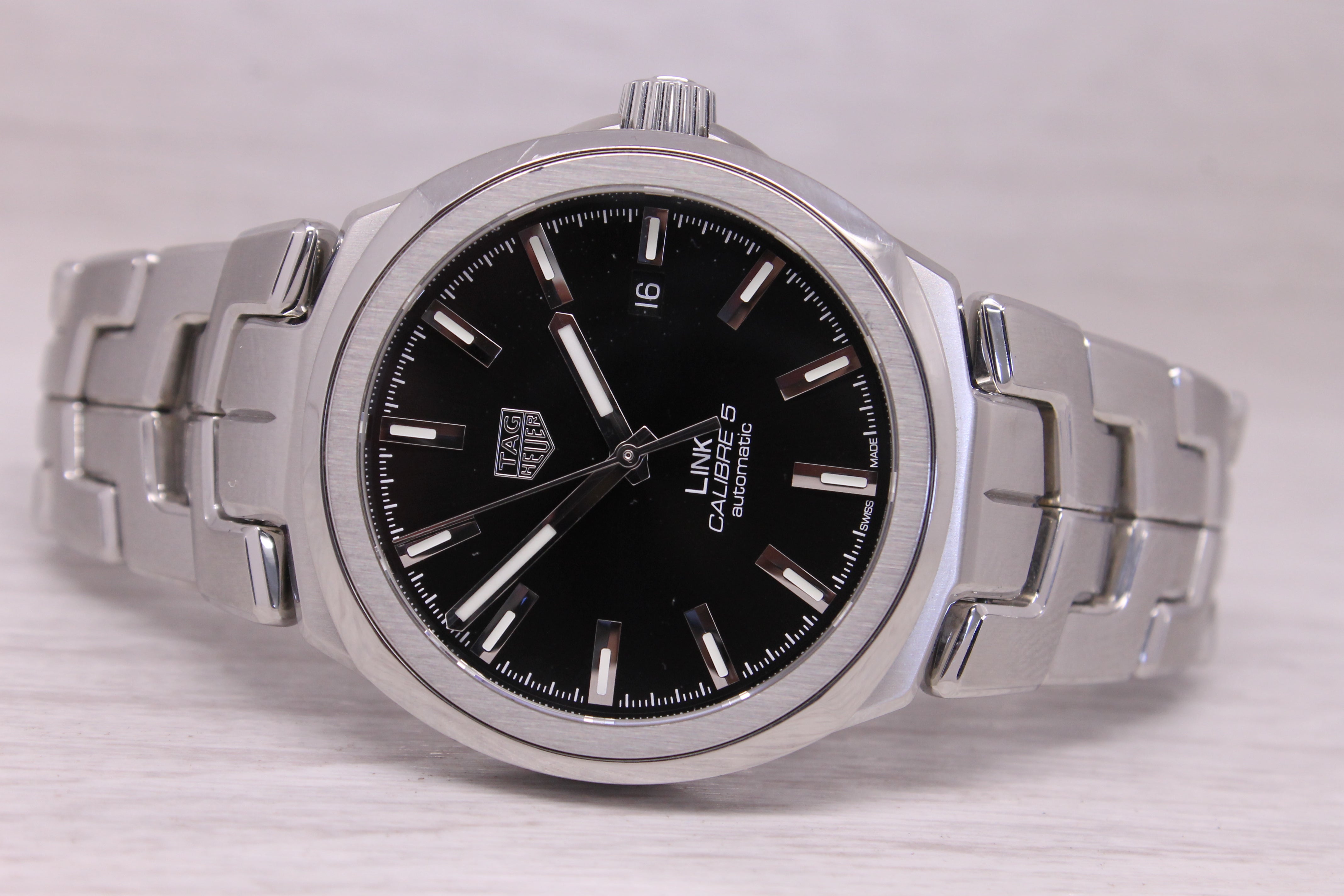 Tag Heuer Link Calibre 5 41mm Mens Steel Automatic Watch WBC2110 w/ Box