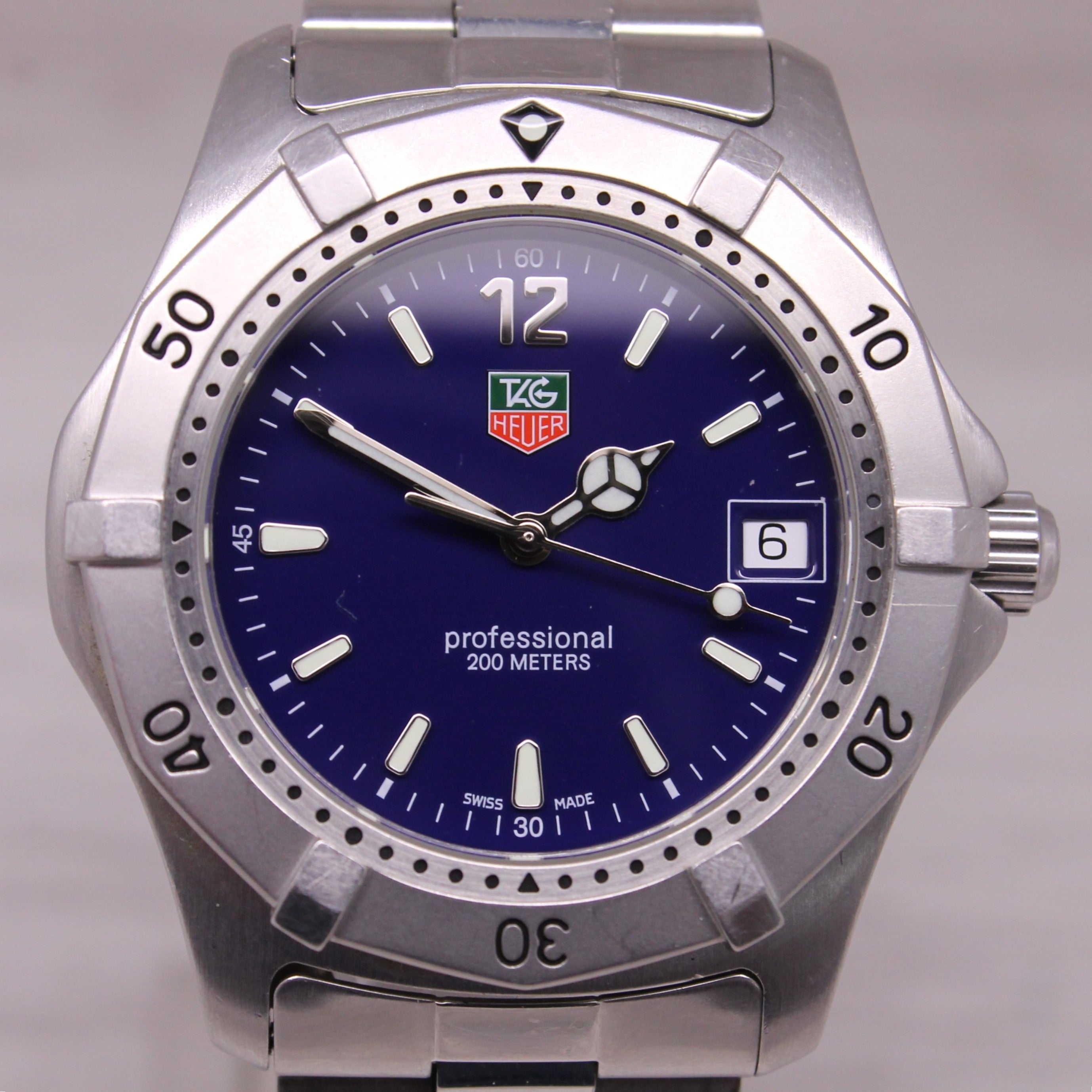 Tag Heuer 2000 Professional Mens Quartz Watch 37mm WK1113.BA0311 Swiss Date