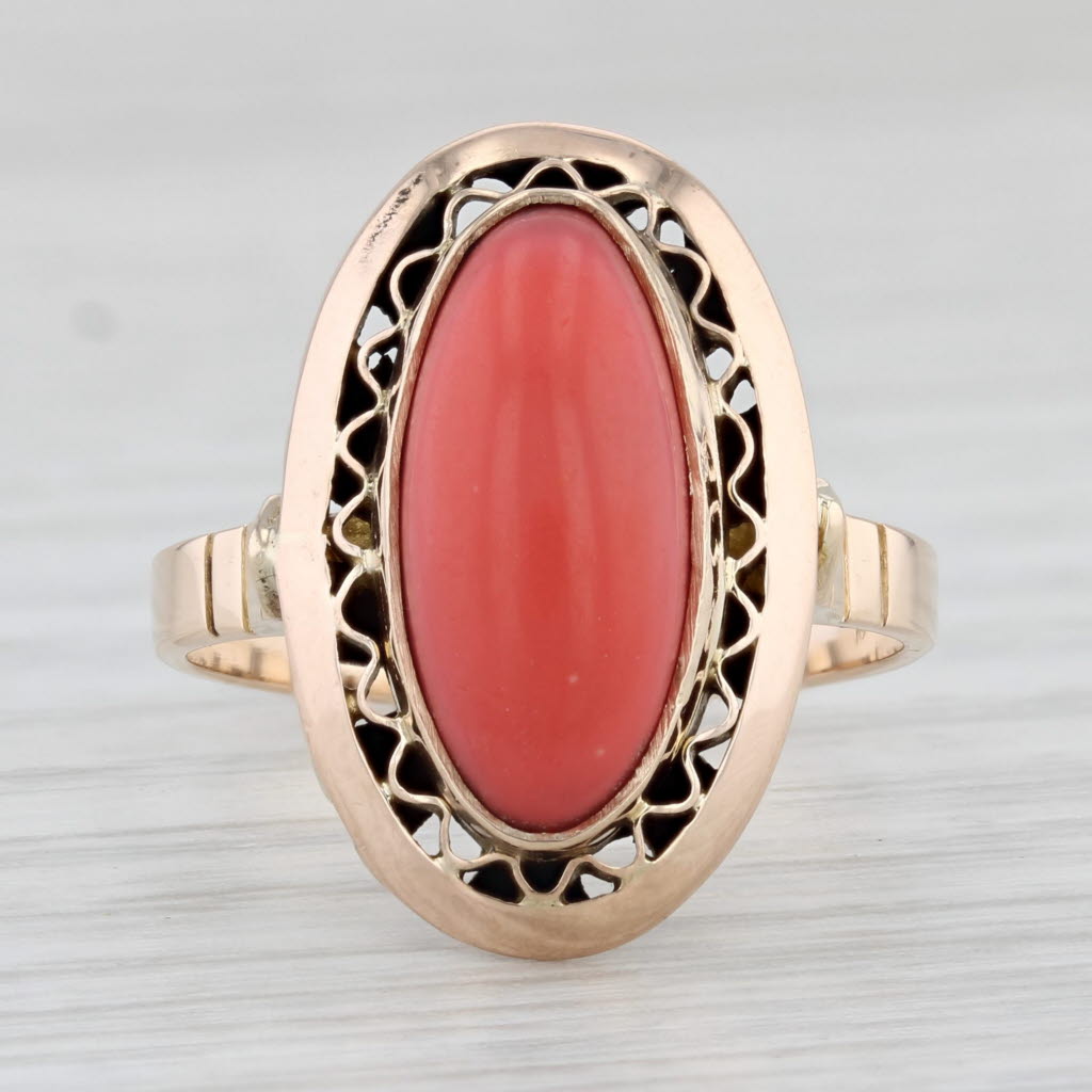 Light Gray Vintage Imitation Coral Ring 12k Yellow Gold Size 7 Oval Cabochon Solitaire