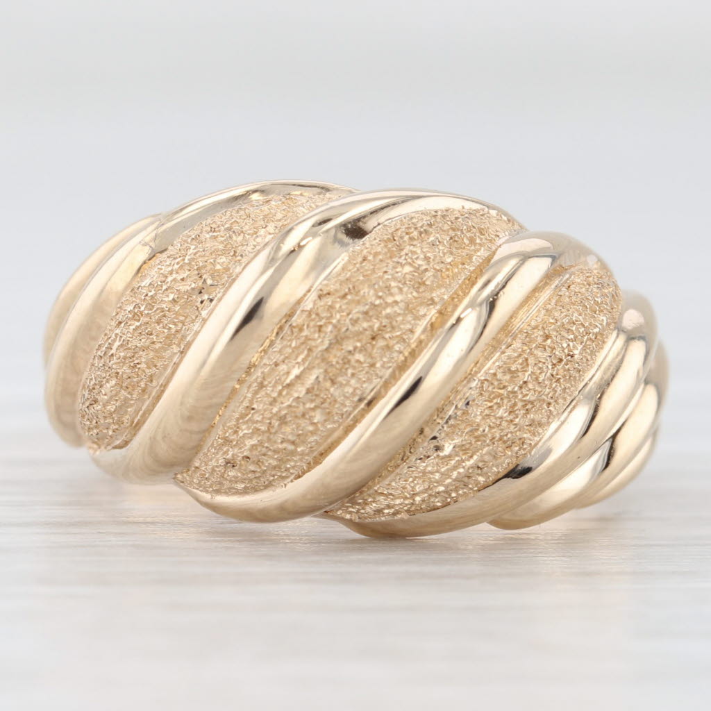 Light Gray Brushed Scalloped Croissant Domed Ring 14k Yellow Gold Size 5.25