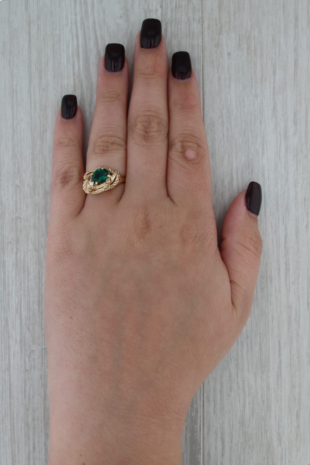 Green Glass Simulated Emerald Leaf Ring 14k Yellow Gold Size 5.5