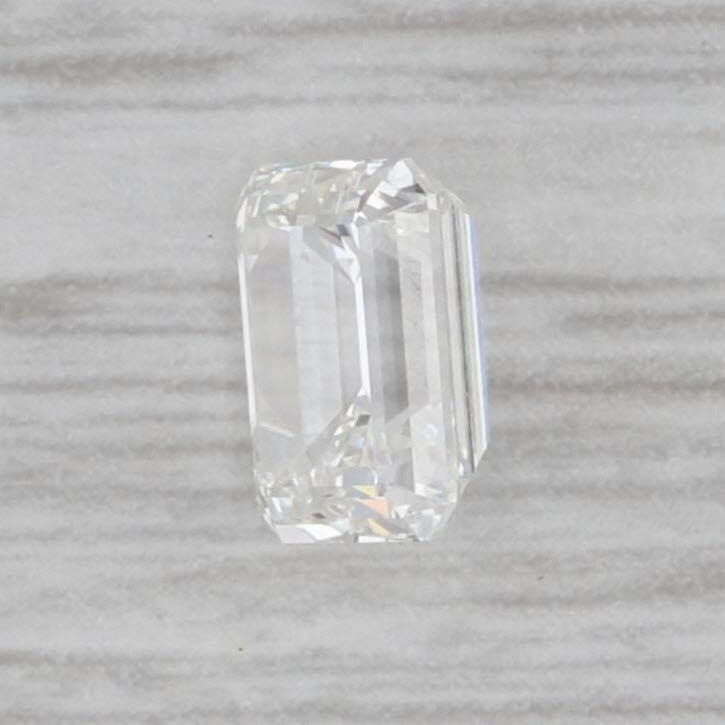 Gray Loose Diamond Solitaire 2.02ct Emerald Cut IGI VS1 H