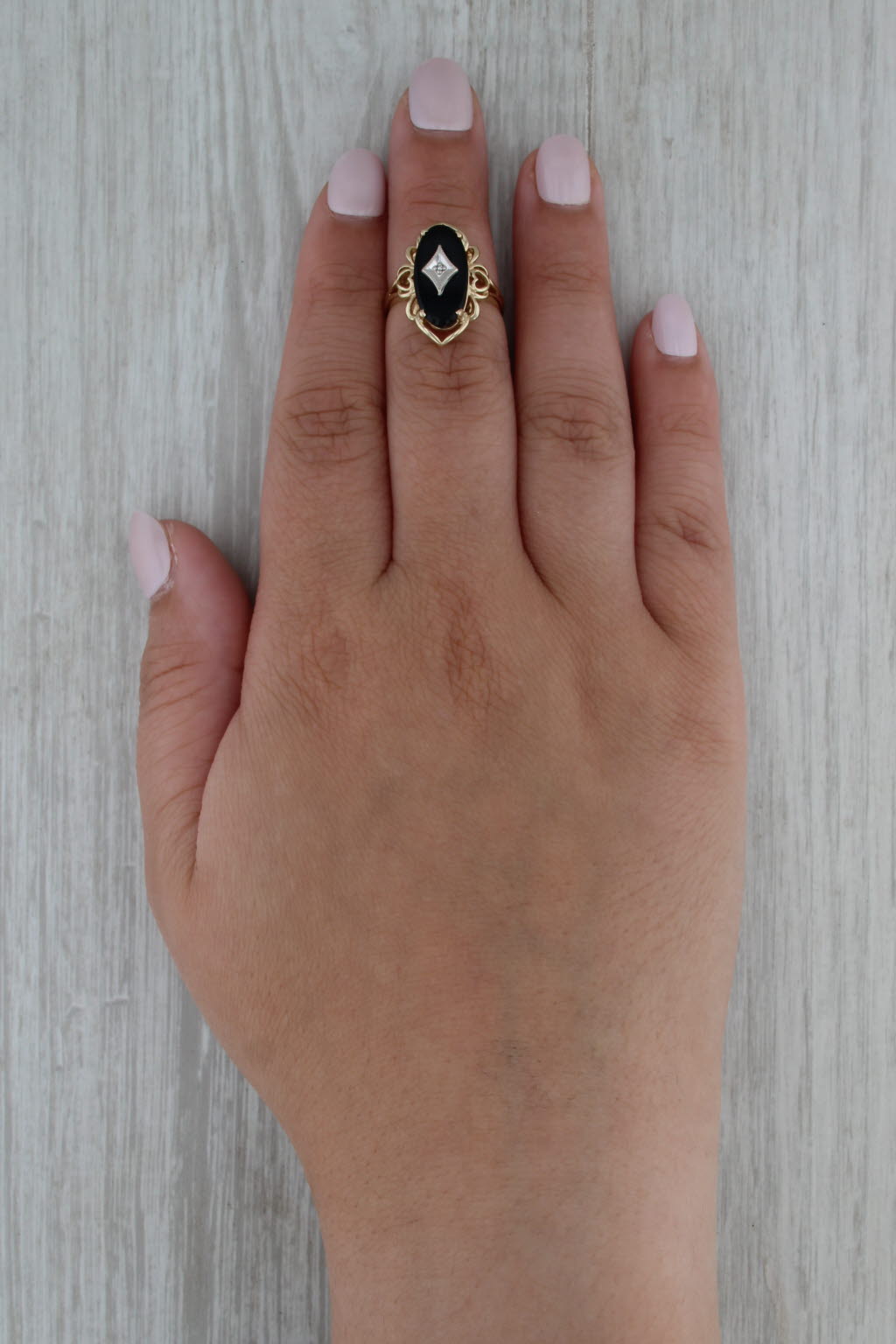 Onyx Diamond Signet Ring 10k Yellow Gold Heart Size 6