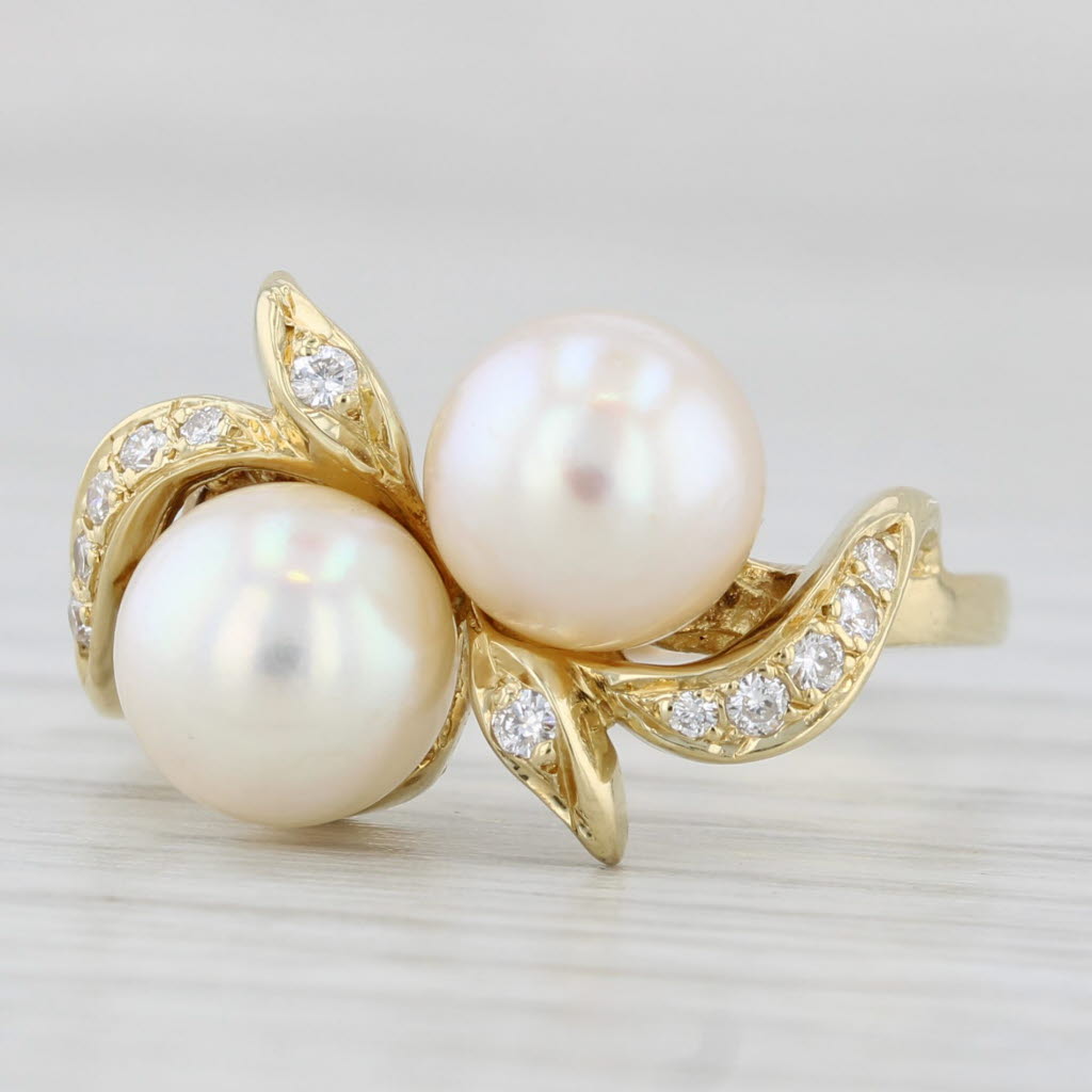 Light Gray Two Cultured Pearls 0.12ctw Diamond Bypass Ring 18k Yellow Gold Size 7.75