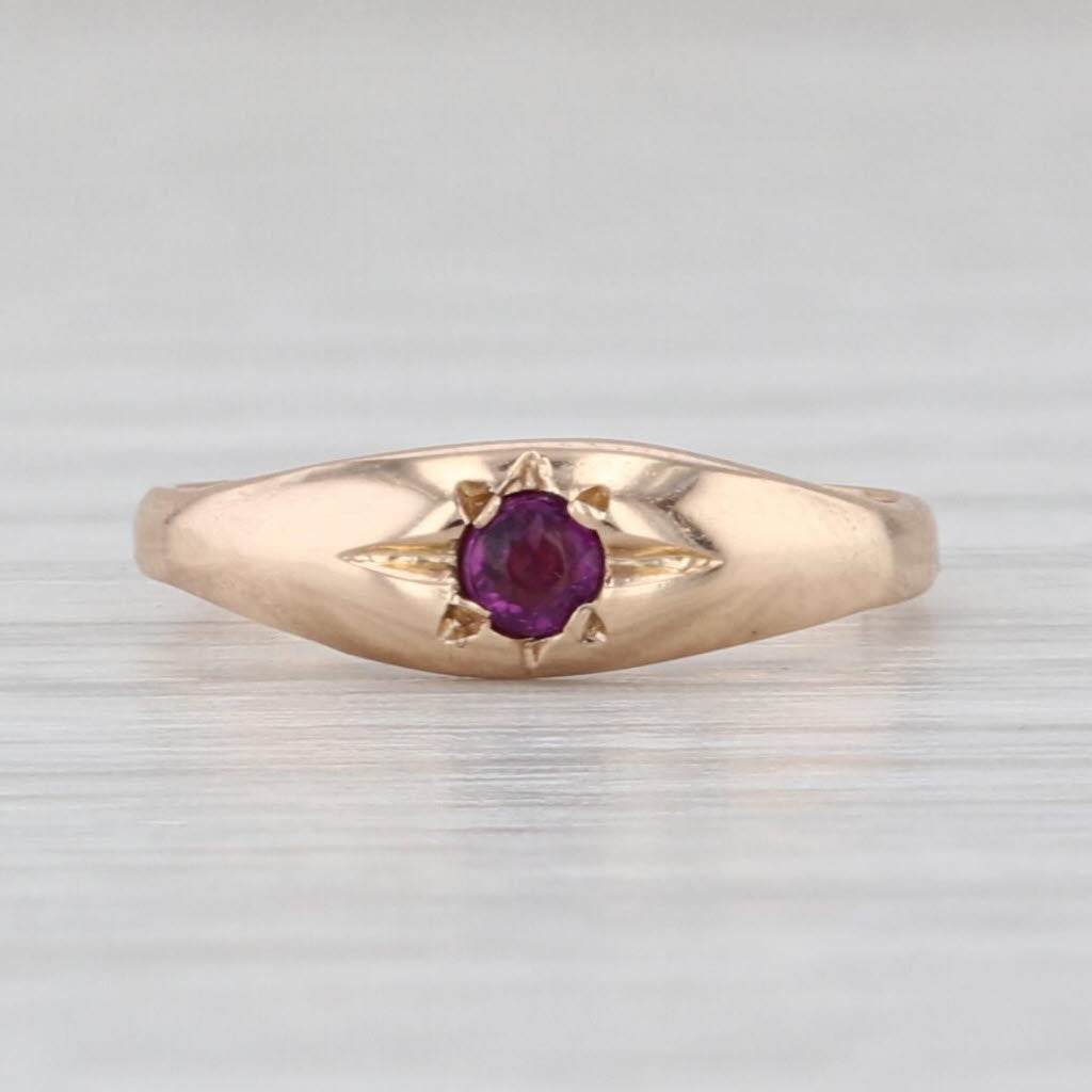Vintage Red Glass Solitaire Ring 10k Yellow Gold Less than Size 1