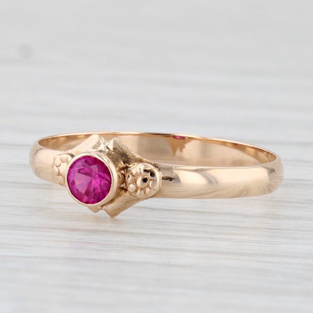 Light Gray Vintage 0.20ct Lab Created Ruby Solitaire Ring 14k Yellow Gold Size 6.25