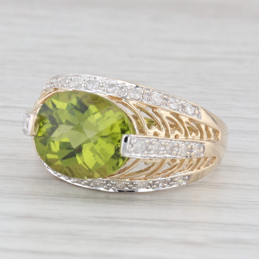 Light Gray 4.10ctw Peridot Diamond 14K Yellow White Gold Cocktail Ring