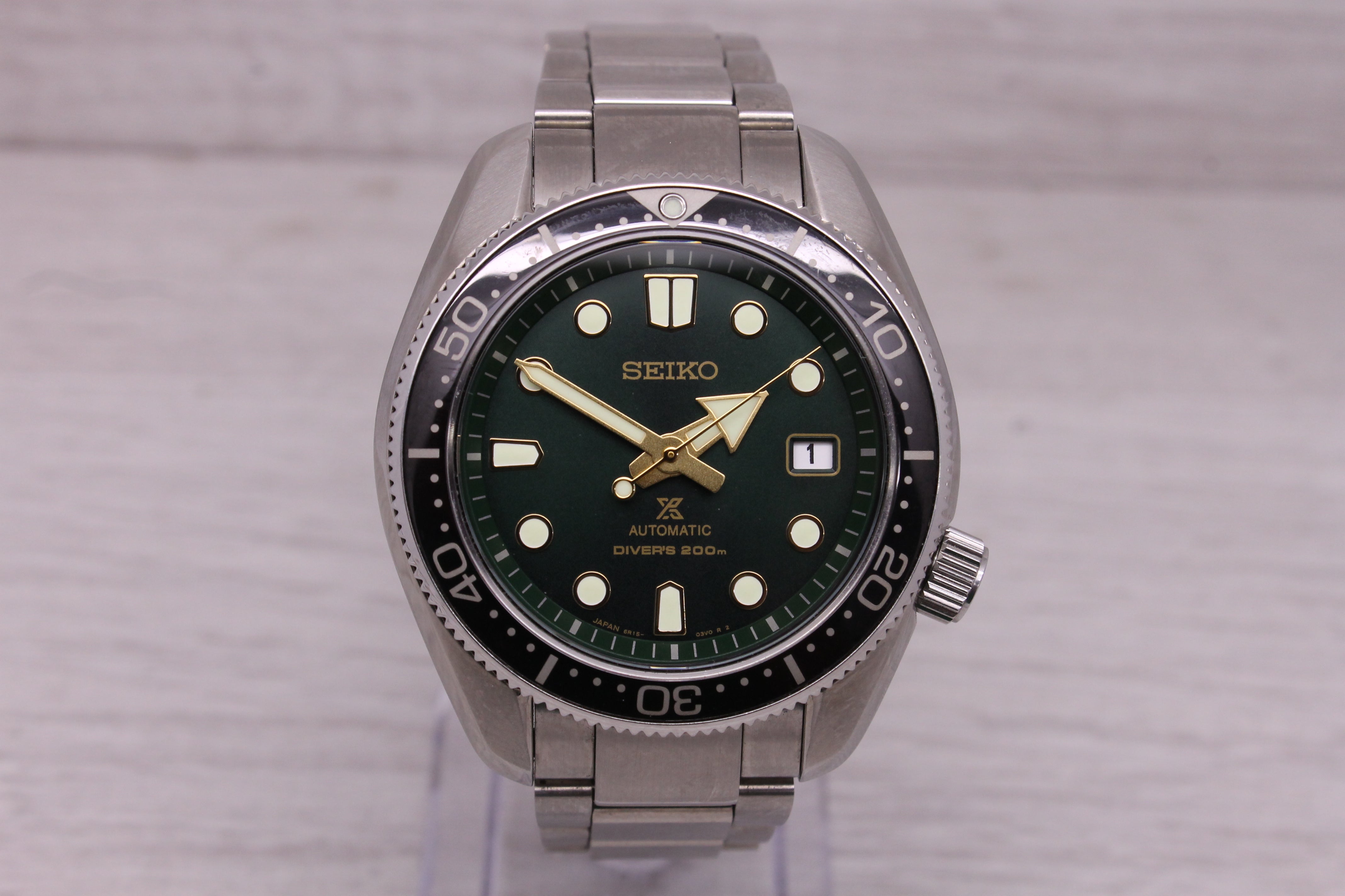 Dark Gray Seiko Prospex SPB105 Mens 44mm Steel Automatic Divers Watch Green Dial w Box Tag