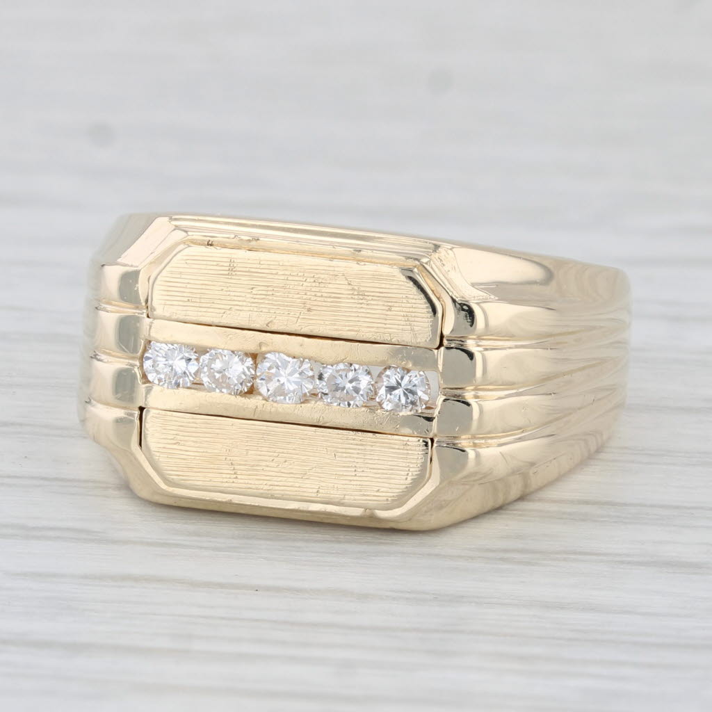 Light Gray 0.20ctw Diamond Men's Ring 14k Yellow Gold Size 9