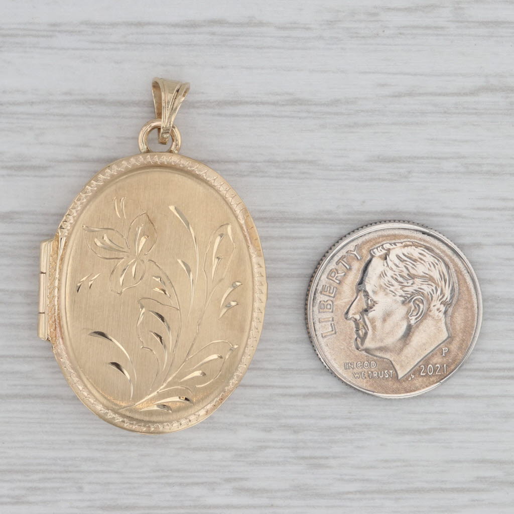 Gray Floral Engraved Picture Locket Pendant 14k Yellow Gold Engravable Vintage