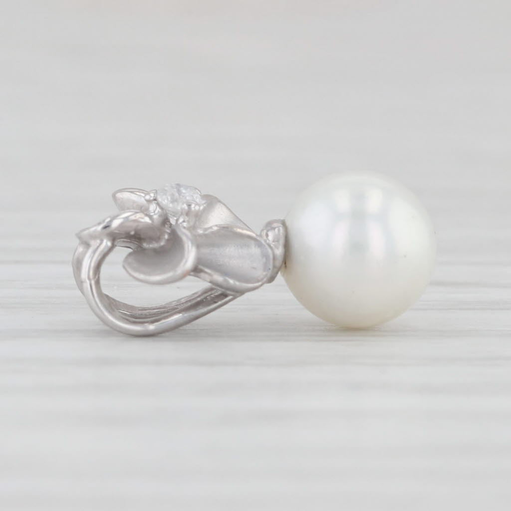 Light Gray Cultured Pearl Diamond Flower Pendant 14k White Gold