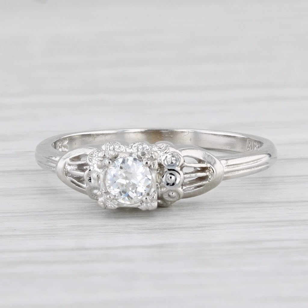 Light Gray Vintage 0.22ctw VS2 Diamond Solitaire Engagement Ring 18k White Gold Old Euro