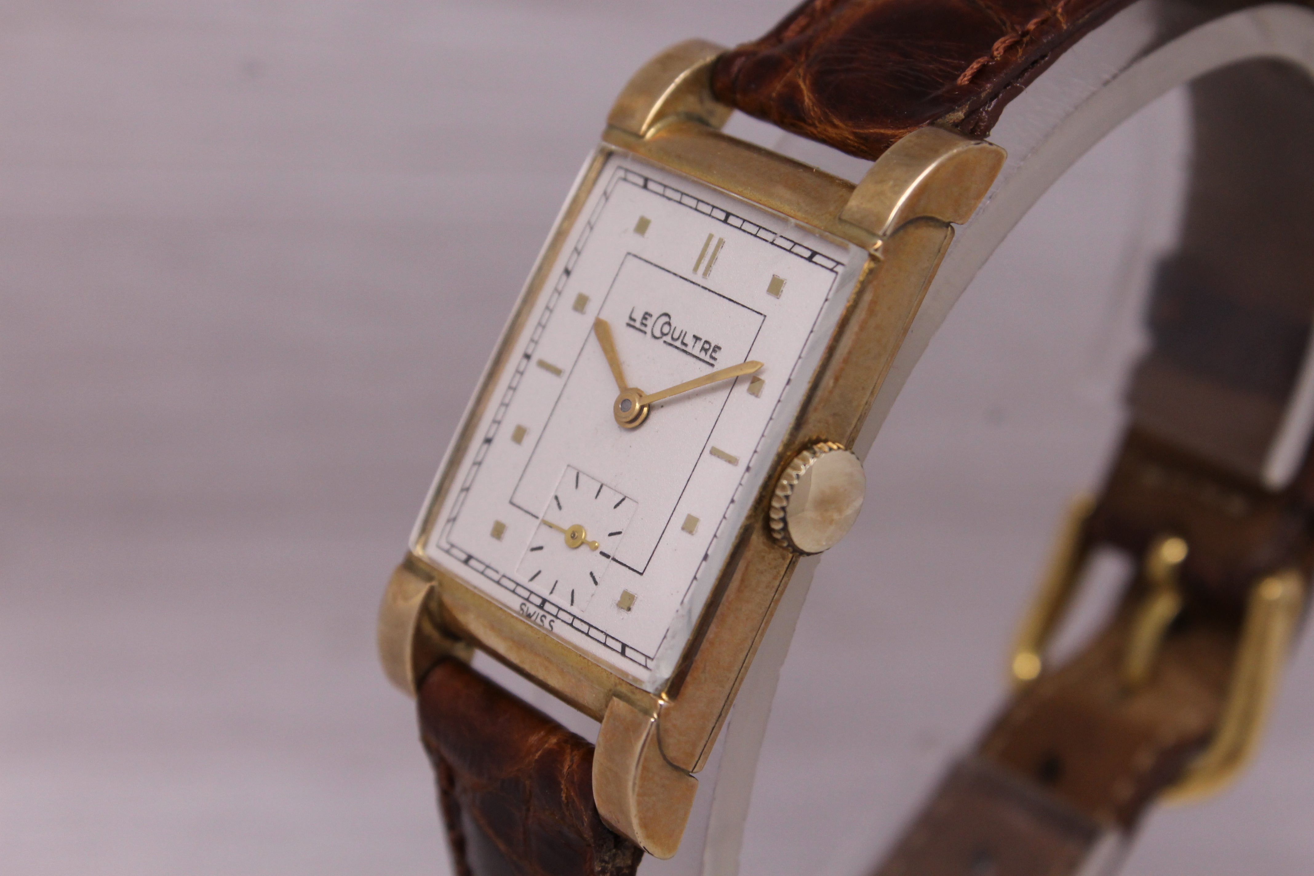 Vintage c.1950's LeCoultre 10k Rose Gold Filled Mens Dress Watch Fancy Lugs 11LO