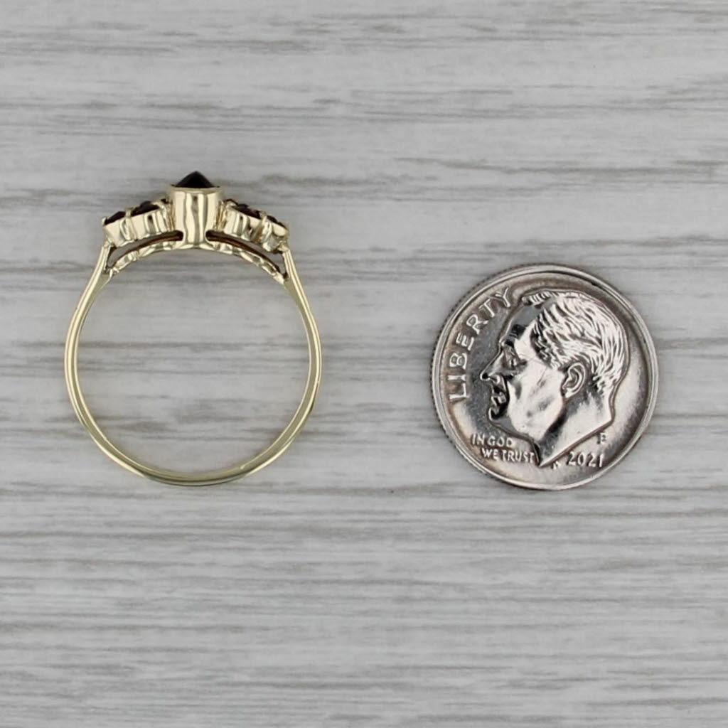 0.87ctw Garnet Ring 14k Yellow Gold Size 7.75