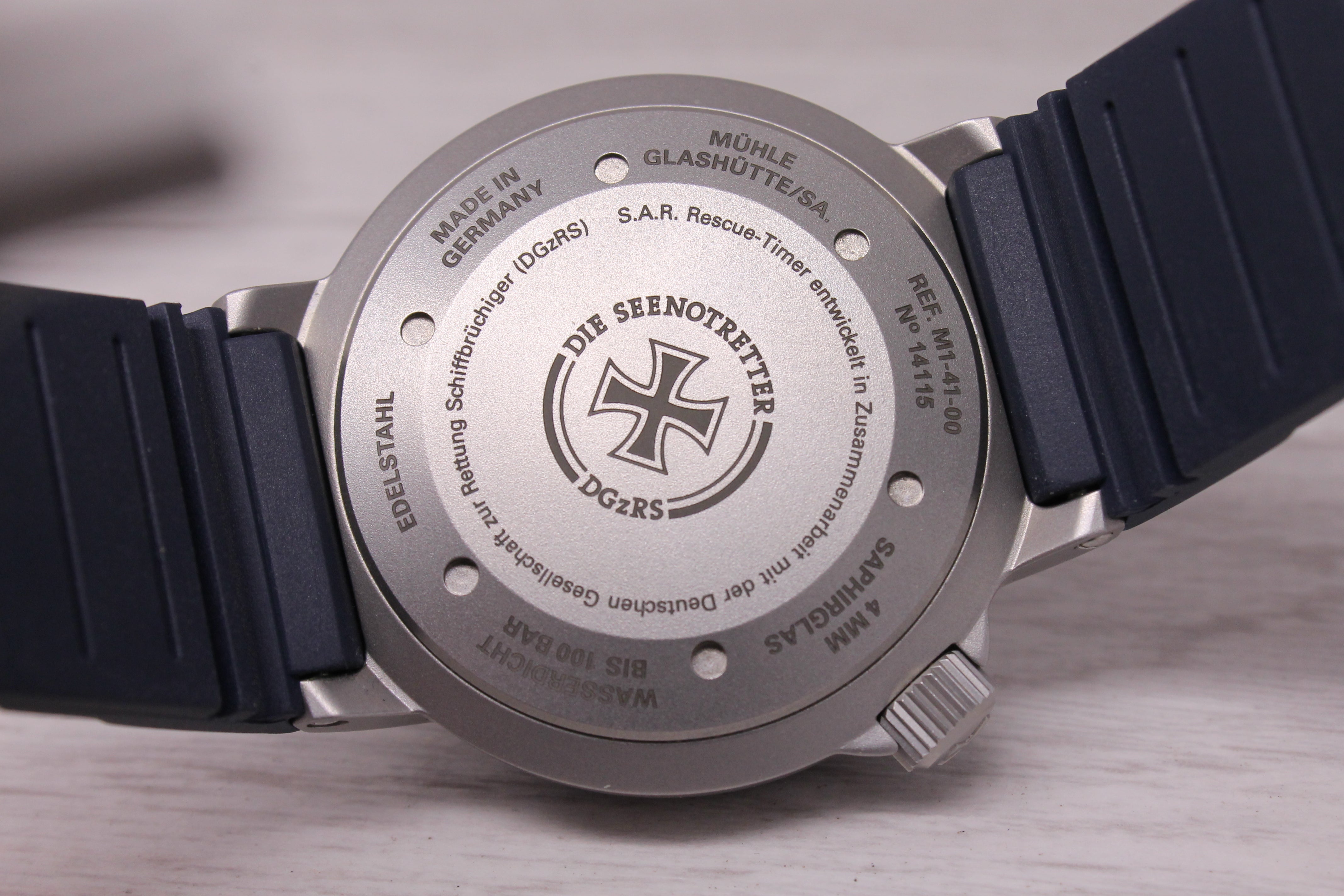Muhle Glashutte SAR Rescue Timer Mens 42mm Automatic Divers Watch Box M1-41-02