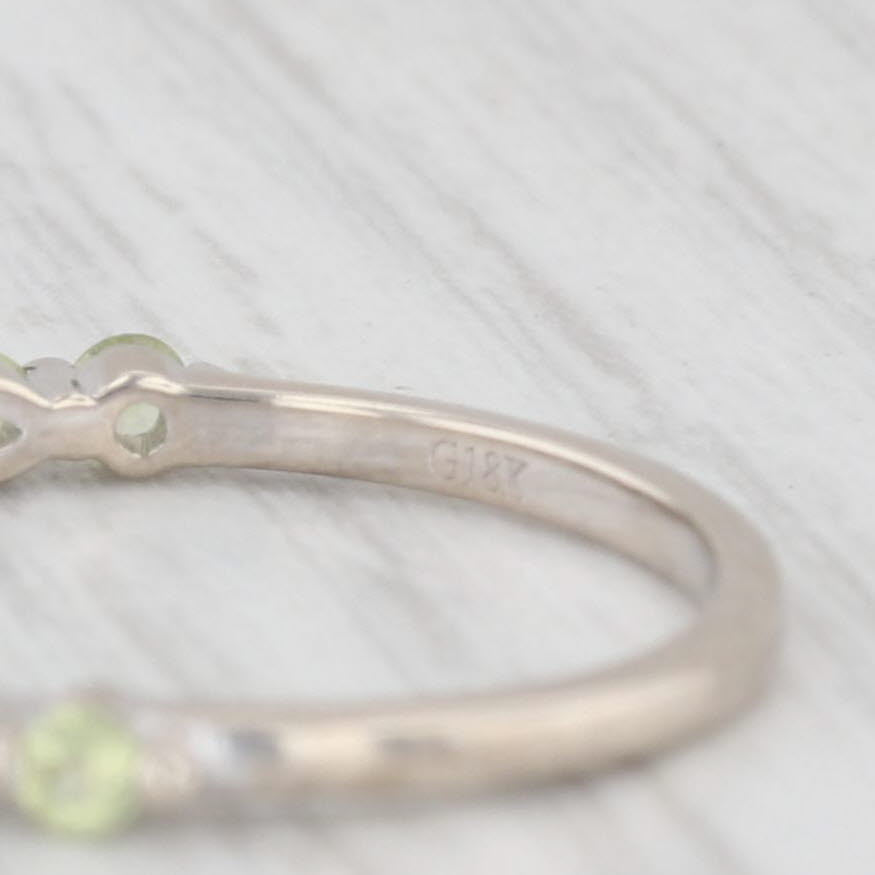 Light Gray 0.46ctw Peridot Stackable Ring 18k White Gold Size 5.5