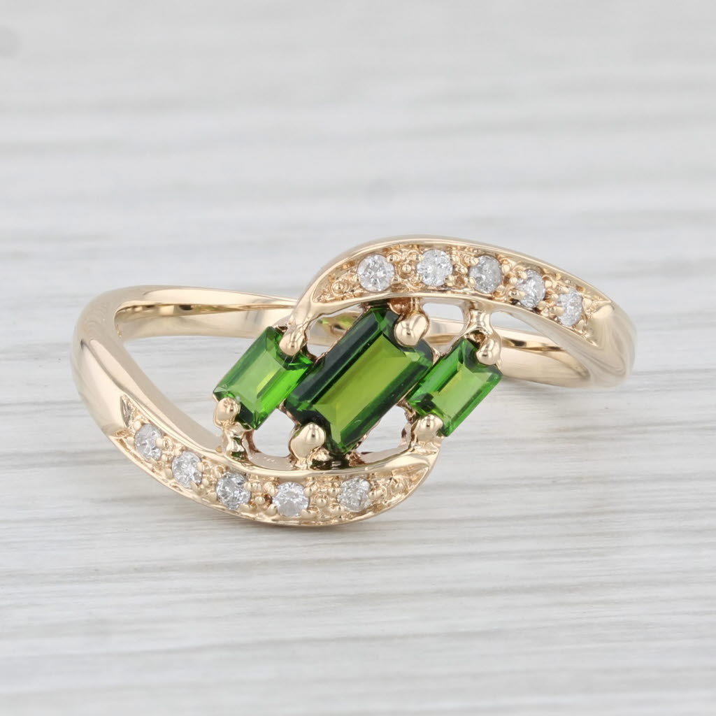 Light Gray 0.56ctw Green Tourmaline Diamond Bypass Ring 10k Yellow Gold Size 8