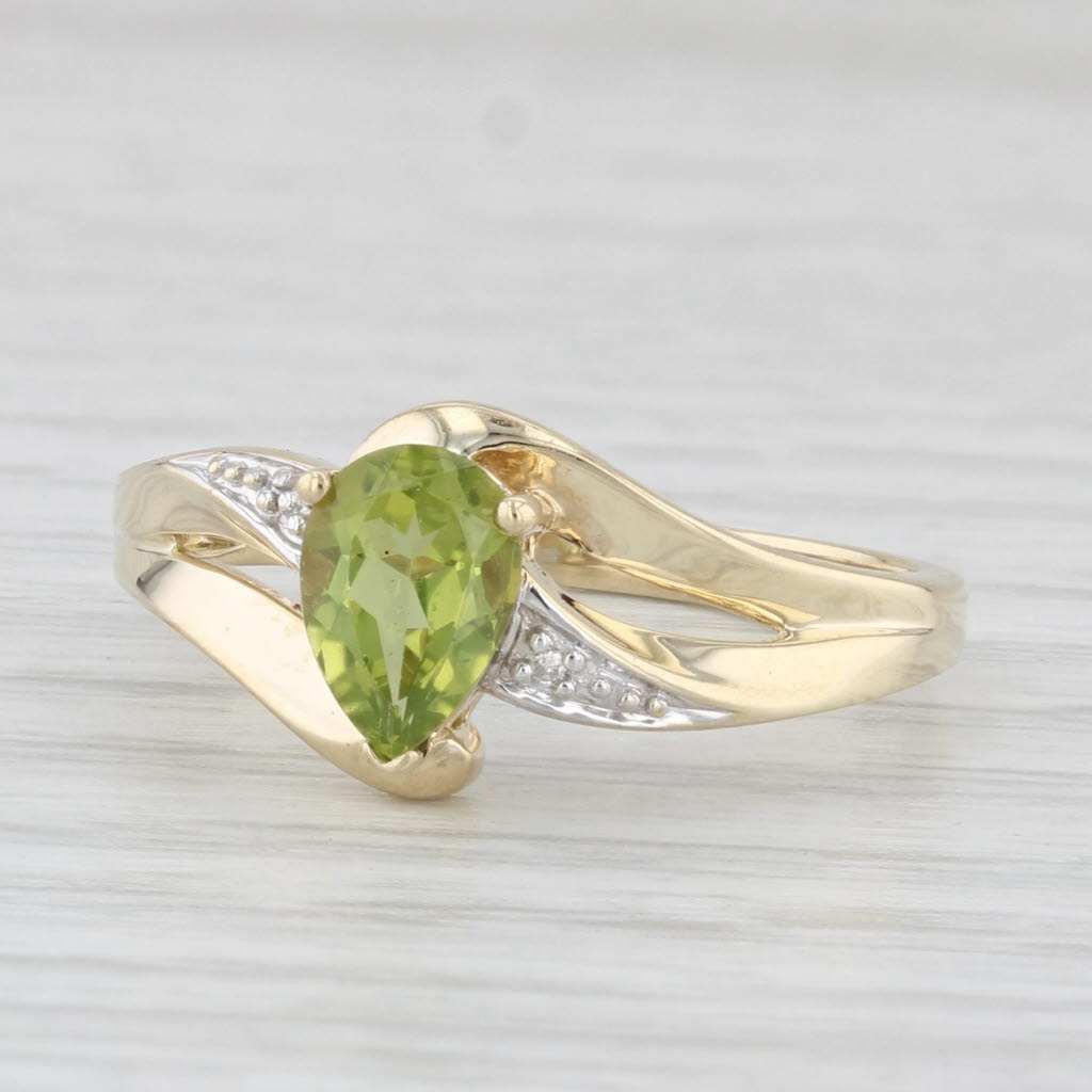 Light Gray 0.75ct Peridot Solitaire Ring 10k Yellow Gold Size 7 Bypass Teardrop