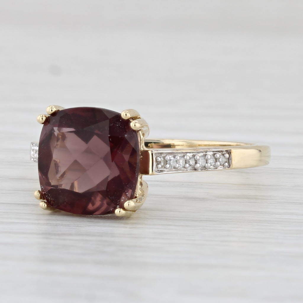 Light Gray Maroon Glass Ring 14k Yellow Gold Size 10.25 Cushion Solitaire