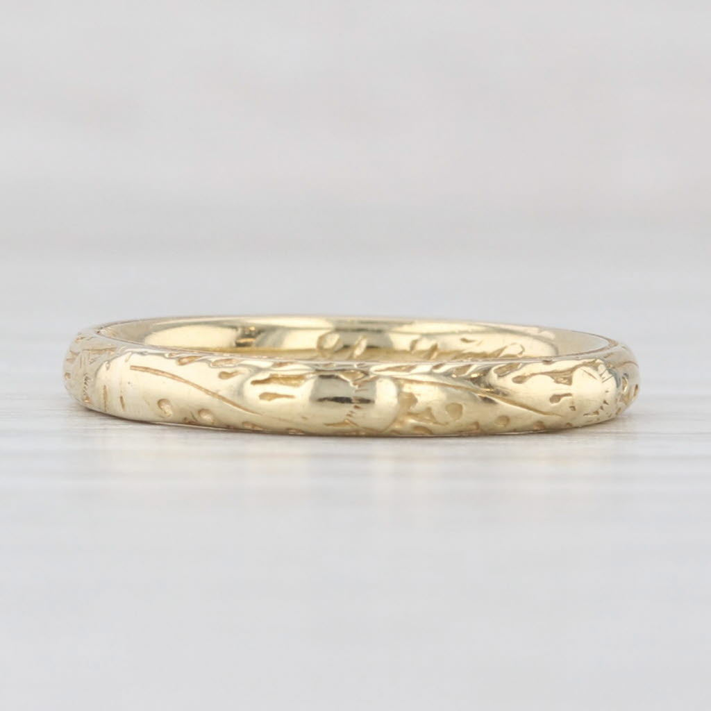 Light Gray Antique Floral Etched Wedding Band Stackable Ring Size 6 18k Yellow Gold