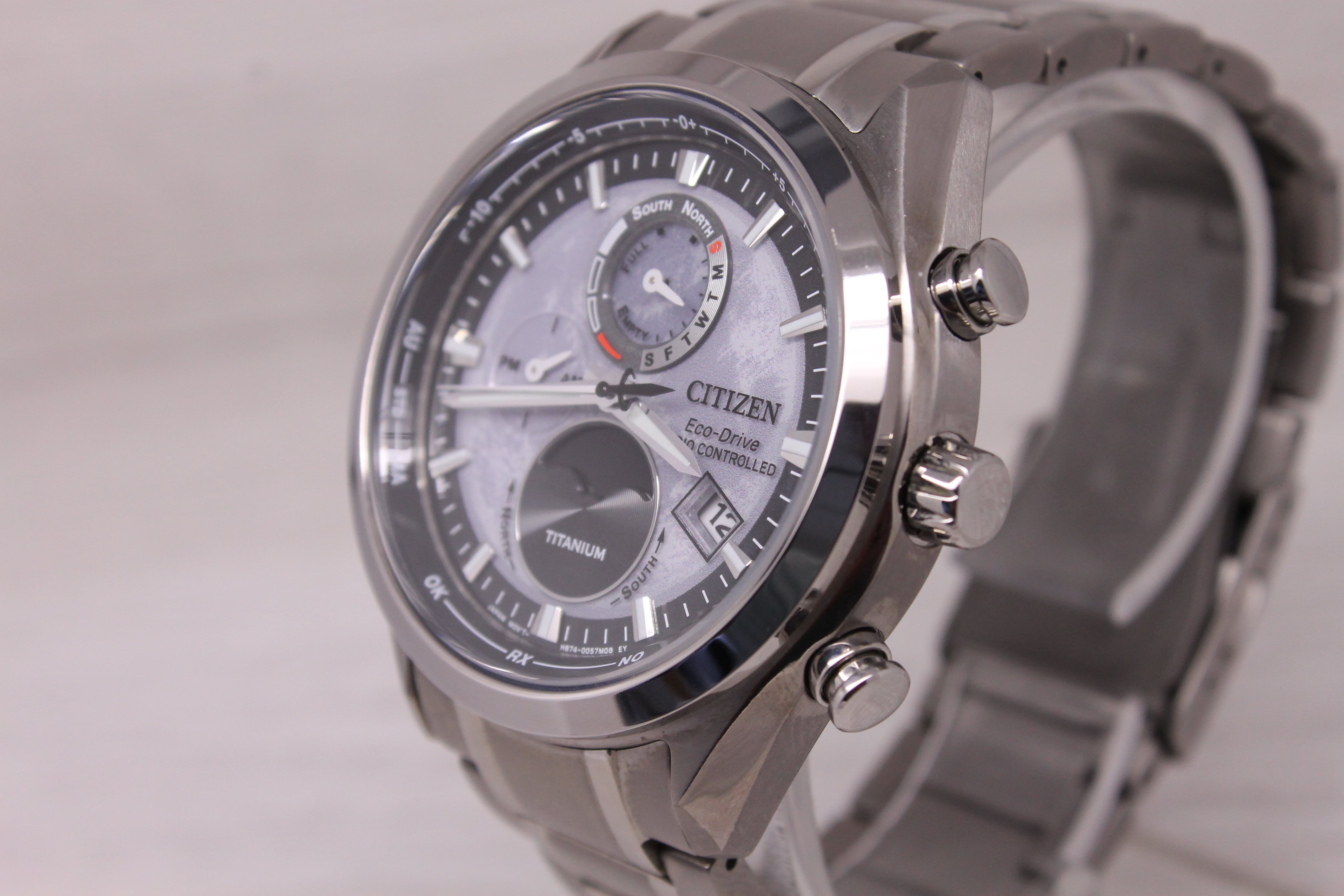 Citizen Eco-Drive Tsuki-yomi A-T Mens Watch 43mm Super Titanium Moonphase Date