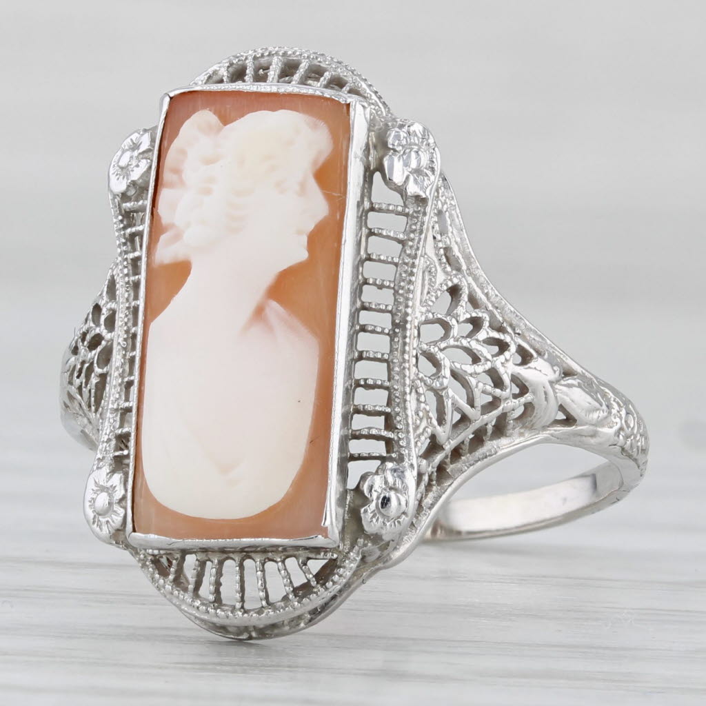 Light Gray Vintage Cameo Filigree Ring Carved Shell 14k White Gold Size 8.25