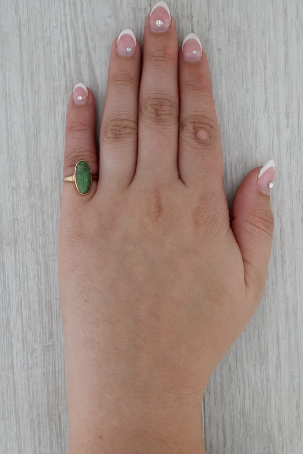 Vintage Green Faustite Ring Oval Cabochon 10k Yellow Gold Size 4.5