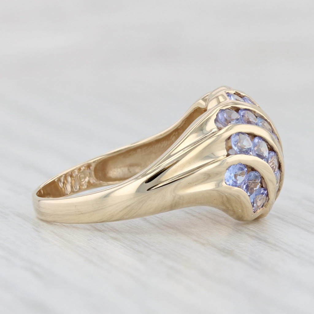 Light Gray 2.20ctw Tanzanite Scalloped Croissant Ring 10k Yellow Gold Size 8