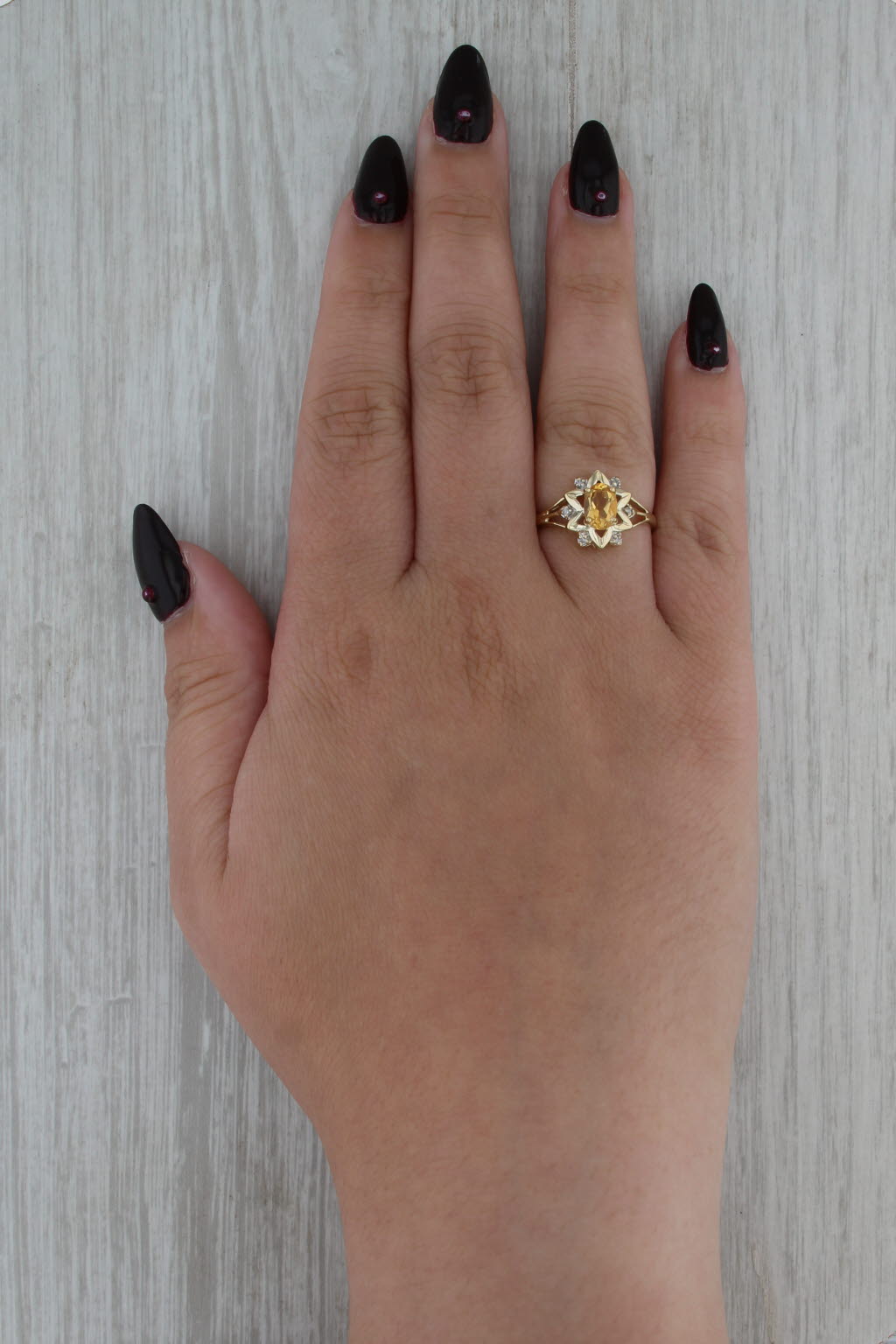 0.74ctw Oval Citrine Diamond Star Ring 10k Yellow Gold Size 8.25