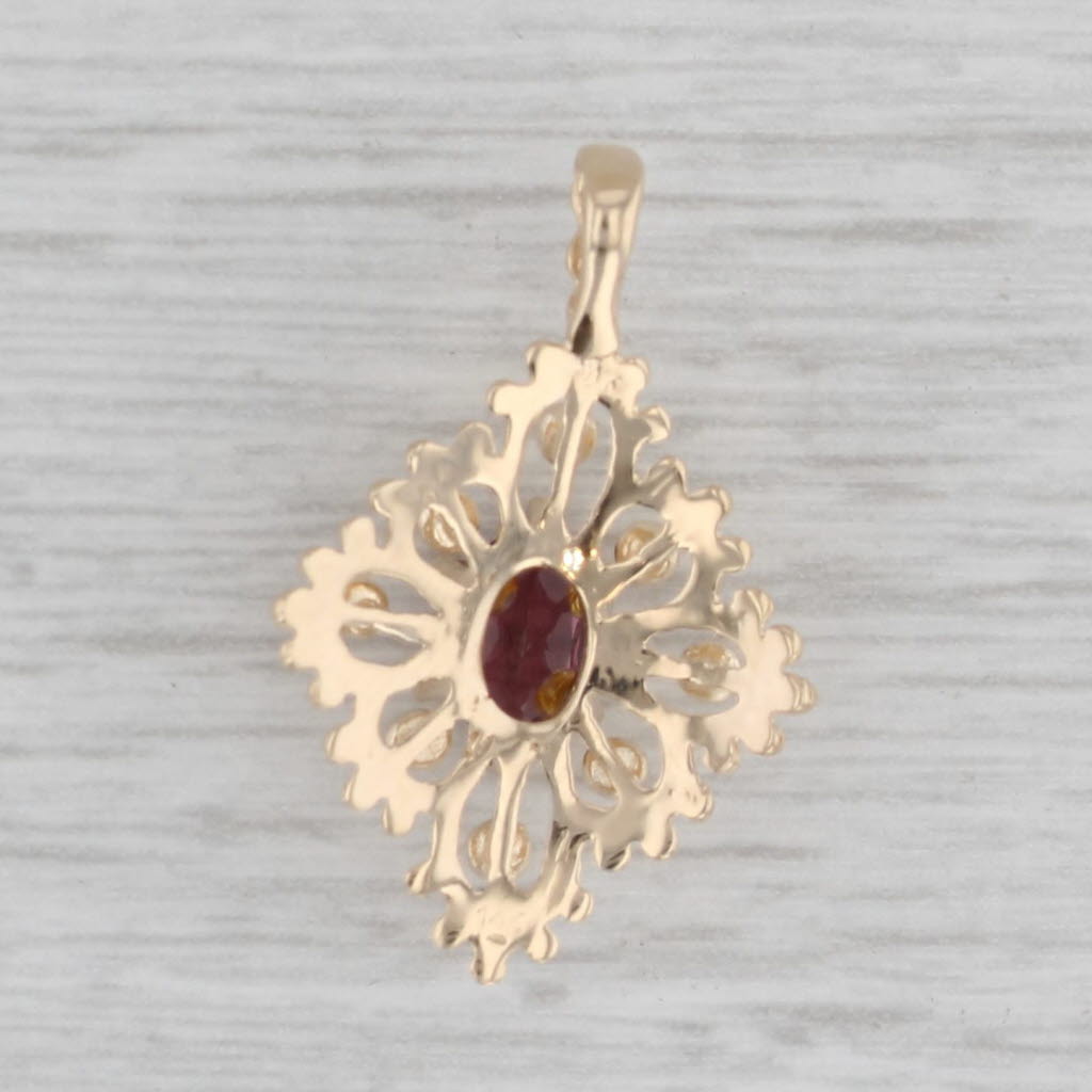 Gray 0.35ct Oval Amethyst Pendant 14k Yellow Gold Ornate Filigree