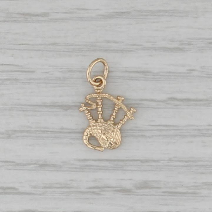 Scottish Bag Pipes Charm 9k Yellow Gold Souvenir Pendant
