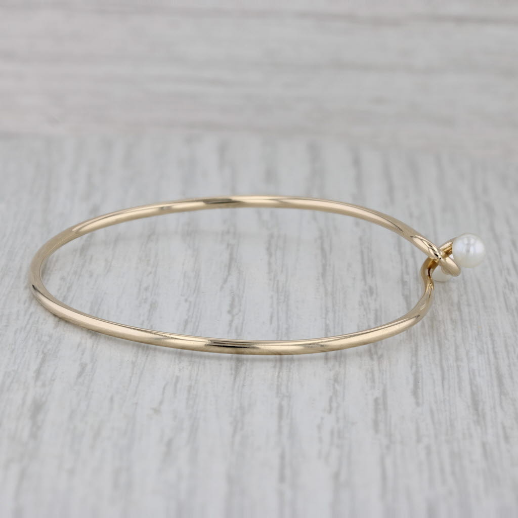 Gray Tiffany & Co Cultured Pearl Bypass Clasp Bangle Bracelet 14k Yellow Gold 6.75"