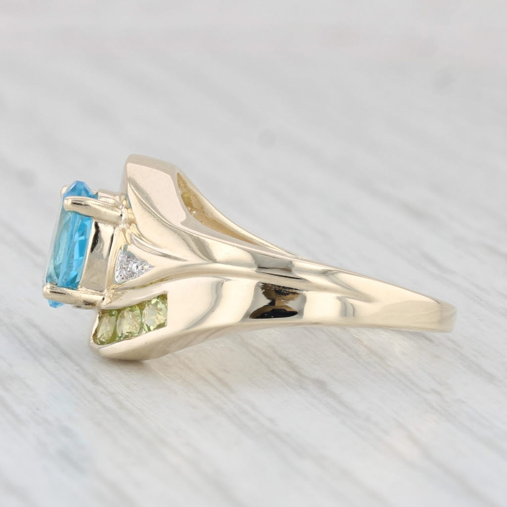 Light Gray 1.94ctw Oval Blue Topaz Peridot Diamond Ring 10k Yellow Gold Size 7.25